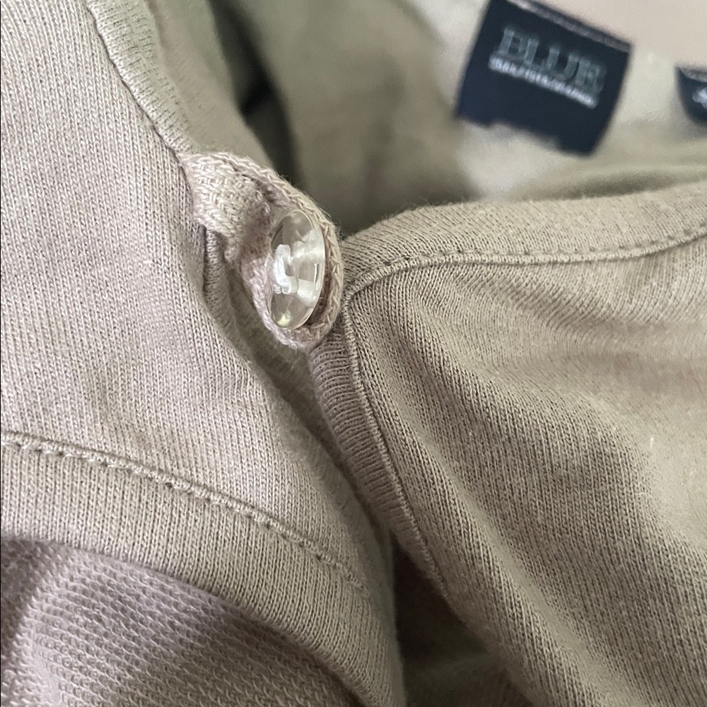Blue by Saks Fifth Avenue Zipper Front Raw Edge Top - Picture 4 of 13